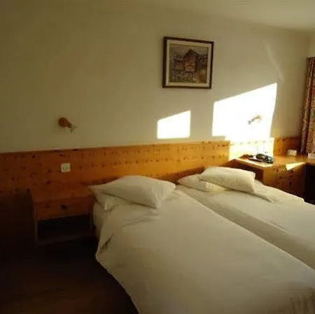 Ad'eldorado 3*